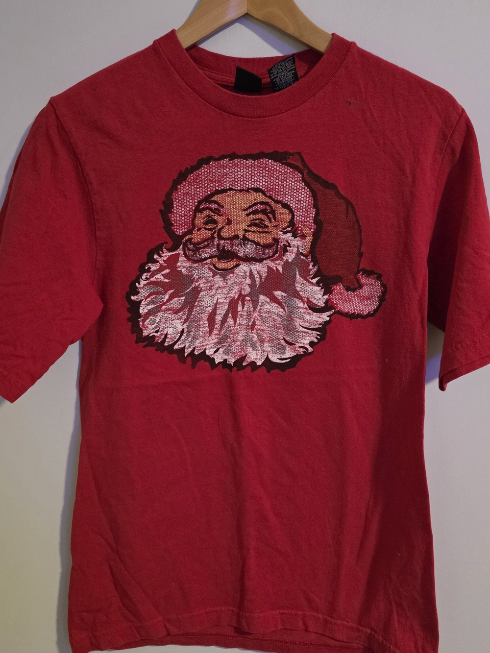 Dec 25 Men’s Small Red Santa Graphic Christmas T-Shirt Holiday Vintage Style